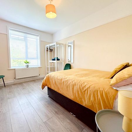 Bournemouth 3 Bedroom - Parking Екстер'єр фото