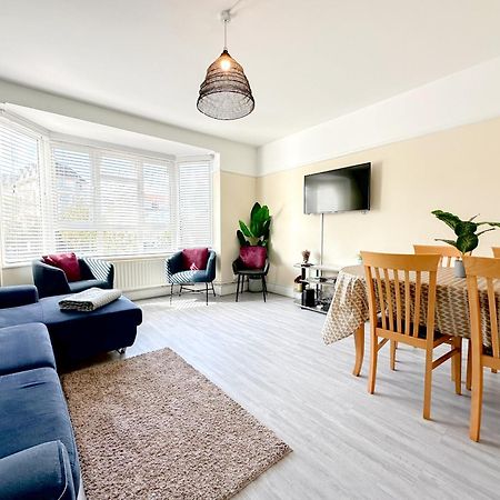 Bournemouth 3 Bedroom - Parking Екстер'єр фото